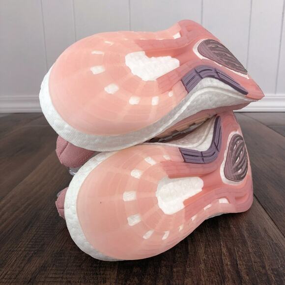 Adidas Ultraboost 22 Running Shoe Sneaker Primeknit Upper Supportive Size 7 Pink - Picture 11 of 16